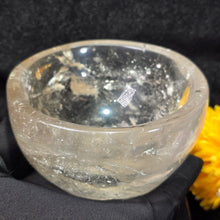 Load image into Gallery viewer, Quartz Crystal Bowl Display (Brazil) – 巴西天然石英水晶碗摆件