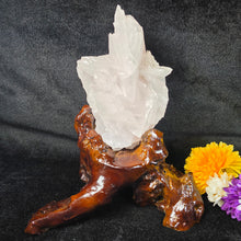 Load image into Gallery viewer, Phosphorescent Pink Calcite Mineral Specimen (Chenzhou, Hunan, China) – 中国湖南郴州天然粉红色磷光方解石矿物标本