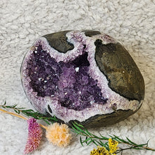 Load image into Gallery viewer, Amethyst Money Bag – Attract Wealth & Positive Energy