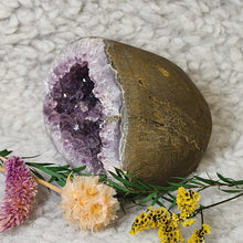 Load image into Gallery viewer, Amethyst Money Bag – Attract Wealth & Positive Energy