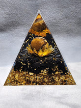 Load image into Gallery viewer, Transform Your Space with Powerful Orgone / Orgonite Pyramids!