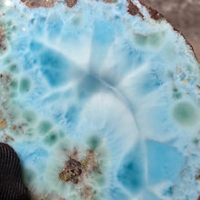 Load image into Gallery viewer, Larimar Slice Display (Dominican Republic) – 海纹石切片摆件