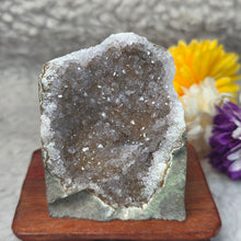 Load image into Gallery viewer, Grey Amethyst Druzy Display – 灰紫晶洞摆件