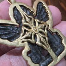 Load image into Gallery viewer, Tibetan Garuda Pendant – 西藏天铁大鹏鸟吊坠