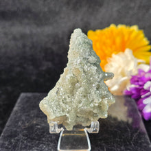 Load image into Gallery viewer, Apophyllite on Quartz Specimen (Hunan, China) – 湖南天然鱼眼石共生石英矿物标本