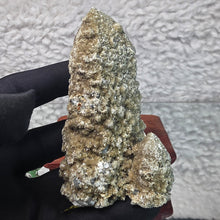 Load image into Gallery viewer, Quartz with Calcite from Inner Mongolia – Clarity & Gentle Energy Flow