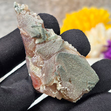 Load image into Gallery viewer, Amethyst with Chlorite and Calcite Specimen (Hubei, China) – 湖北紫水晶共生绿泥石与方解石矿标