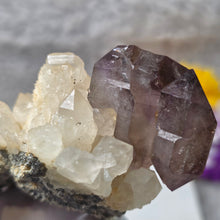 Load image into Gallery viewer, Amethyst on Quartz Specimen (Mogok, Myanmar) – 缅甸抹谷天然紫水晶共生石英矿物标本