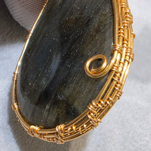 Load image into Gallery viewer, Labradorite Wire Wrapped Pendant – 拉长石绕线吊坠