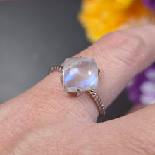 Load image into Gallery viewer, Good Grade Moonstone Ring (Adjustable) – 优质月光石可调节戒指