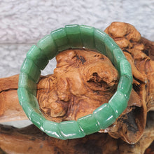 Load image into Gallery viewer, Green Aventurine Bracelet – Luck • Opportunity • Emotional Balance