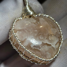 Load image into Gallery viewer, Sakura Agate Heart Shaped Wire Wrapped Pendant – 樱花玛瑙爱心绕线吊坠