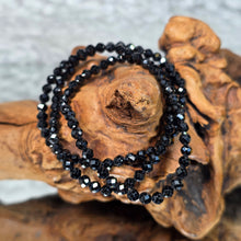 Load image into Gallery viewer, Faceted Black Spinel Bracelet – 切面黑尖晶石手链