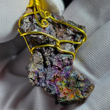 Load image into Gallery viewer, Iridescent Goethite Wire Wrapped Pendant – 彩虹针铁矿绕线吊坠 (Copy) (Copy)