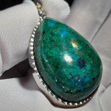 Load image into Gallery viewer, Chrysocolla Pendant (Congo) – 刚果硅孔雀石吊坠