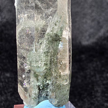 Load image into Gallery viewer, Indian Himalayas Quartz Pointer – 印度喜马拉雅水晶柱