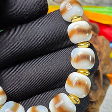 Load image into Gallery viewer, Tibetan Tiger Tooth White Agate Dzi Bracelet – 西藏虎牙白玛瑙天珠手链