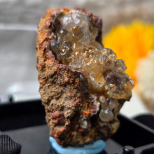 Load image into Gallery viewer, Hyalite Opal Specimen (Mexico) – 墨西哥水胆蛋白石矿标