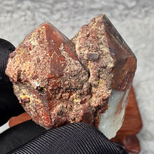 Load image into Gallery viewer, Red Quartz / Fire Quartz (Colombia)
