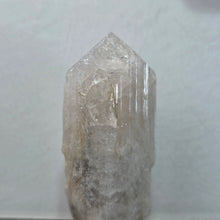 Load image into Gallery viewer, Danburite Specimen (Mexico) – 墨西哥丹布莱石标本