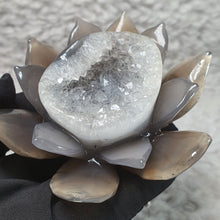 Load image into Gallery viewer, Agate Lotus Flower Carving – Purity & Calm Display