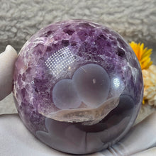 Load image into Gallery viewer, Amethyst Druzy Geode Display – 紫水晶晶簇晶洞摆件