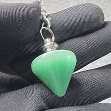 Load image into Gallery viewer, Crystal Pendulum (Fat Shaped) – 水晶胖型灵摆