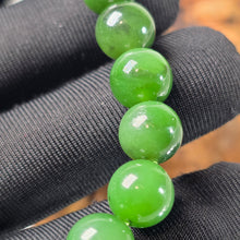 Load image into Gallery viewer, Green Nephrite Bracelet – 和田碧玉手链