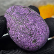 Load image into Gallery viewer, Velvet Purpurite Palm Stone (Brazil) – 巴西天鹅绒紫磷铁矿掌心石
