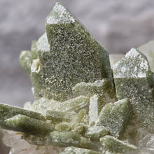 Load image into Gallery viewer, Green Phantom Quartz Cluster (Pakistan) – 巴基斯坦绿幽灵水晶簇