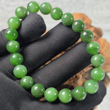 Load image into Gallery viewer, Green Nephrite Bracelet – 和田碧玉手链