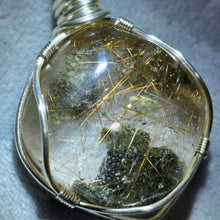 Load image into Gallery viewer, Rare Himalayan Rutiles & Green Phantom Quartz with Micro-Enhydro Wire Wrapped Pendant – 喜马拉雅发晶+绿幽灵+微型水胆水晶绕线吊坠