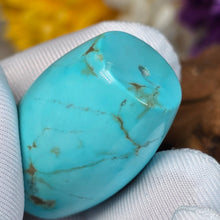 Load image into Gallery viewer, Turquoise Barrel Shaped Bead (Hubei) – 湖北绿松石桶珠路路通