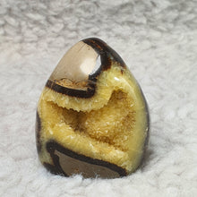 Load image into Gallery viewer, Septarian Geode – Grounding & Expression Stone