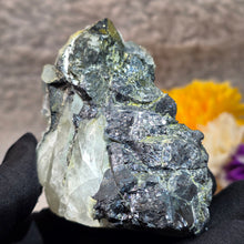 Load image into Gallery viewer, Blue-Green Fluorite with Sphalerite, Arsenopyrite & Quartz (Inner Mongolia) – 内蒙古天然蓝绿色萤石闪锌矿毒砂石英共生矿物标本