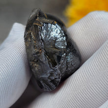 Load image into Gallery viewer, Botryoidal Hematite Specimen Display (Morocco) – 摩洛哥葡萄状赤铁矿标本摆件