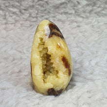 Load image into Gallery viewer, Septarian Geode – Grounding & Expression Stone