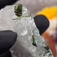 Load image into Gallery viewer, Green Tourmaline in Quartz Display – 绿碧玺共生石英矿物摆件