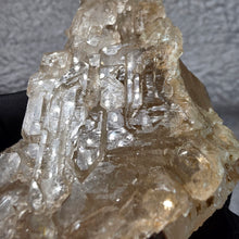 Load image into Gallery viewer, Elestial Quartz Display (Brazil) – 巴西骨幹水晶原石摆件