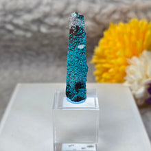 Load image into Gallery viewer, Blue Chrysocolla on Quartz Display (Peru) – 秘鲁蓝硅孔雀石共生石英摆件