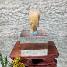 Load image into Gallery viewer, Raw Pink Calcite Pointer – Emotional Healing & Heart Chakra Energy
