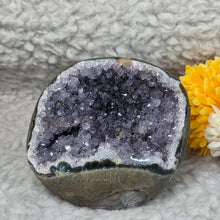 Load image into Gallery viewer, Amethyst Money Bag Display – 紫水晶钱袋子摆件