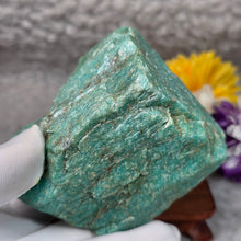 Load image into Gallery viewer, Raw Amazonite Display (Brazil) – 巴西天河石原石摆件