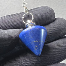 Load image into Gallery viewer, Crystal Pendulum (Fat Shaped) – 水晶胖型灵摆