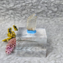 Load image into Gallery viewer, White Topaz (Myanmar) – Clarity, Truth & Focus