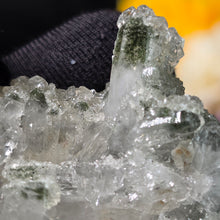 Load image into Gallery viewer, Apophyllite on Quartz Specimen (Hunan, China) – 湖南天然鱼眼石共生石英矿物标本