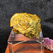 Load image into Gallery viewer, Golden Iridescent Goethite (Leklai) – 金力泥铁矿