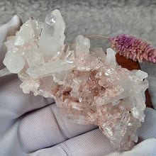 Load image into Gallery viewer, Pink Lemurian Quartz Cluster (Colombia) – 哥伦比亚粉红利莫里亚水晶簇