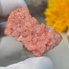Load image into Gallery viewer, Pink Halite Specimen Display (California) – 加州粉红岩盐矿物标本摆件