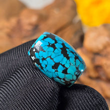 Load image into Gallery viewer, Natural Spiderweb Turquoise Barrel Shaped Bead (Hubei) – 天然湖北蜘蛛网绿松石桶珠